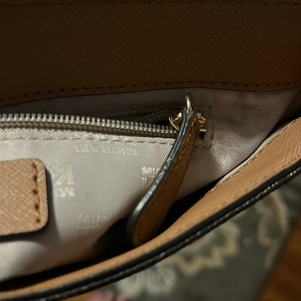 Michael Kors Brown and Black Shoulder Bag - Picture 14 of 16